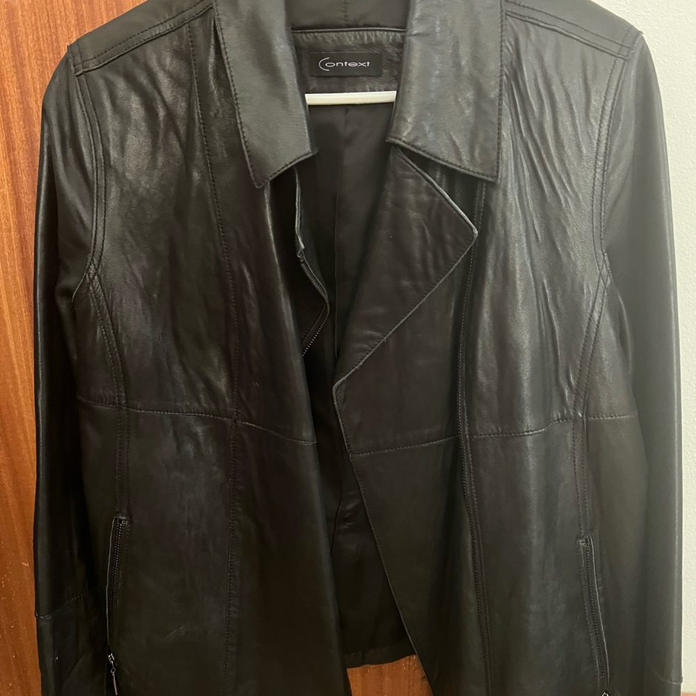 Context Sleek Black Leather Jacket